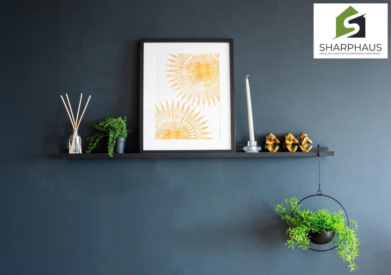 Stylish 2bd With Sea Views From The Heart Of By Sharphaus Short Lets & Serviced Management Apartment