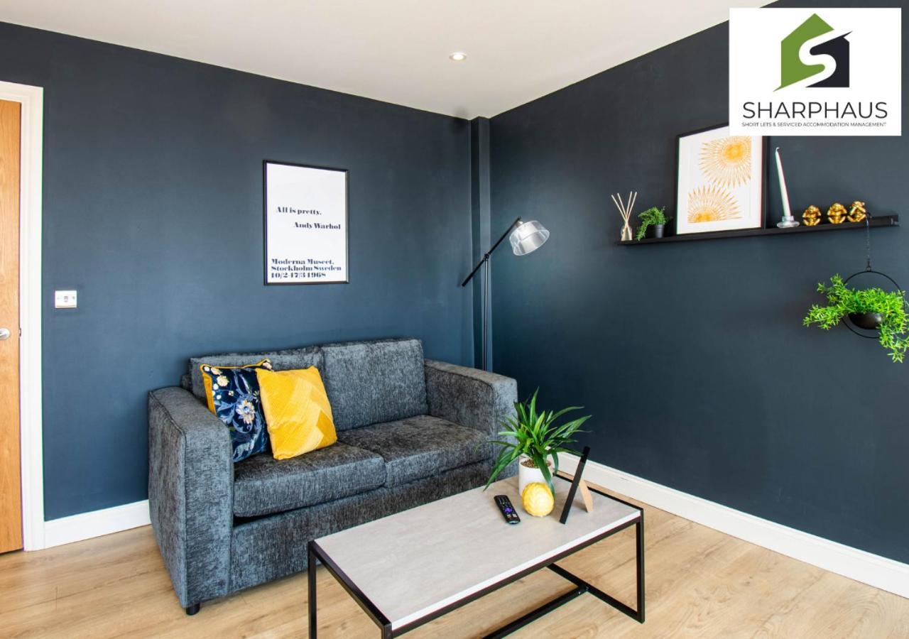 Stylish 2bd With Sea Views From The Heart Of By Sharphaus Short Lets & Serviced Management Apartment *